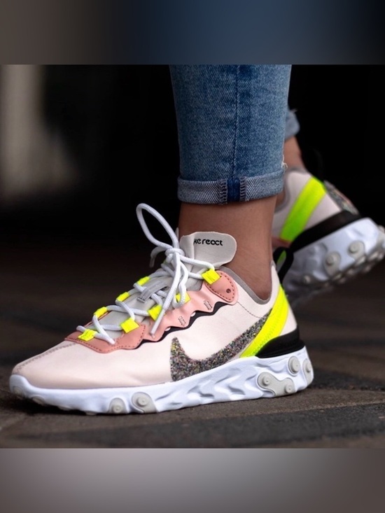 Nike Shoes - Nike React Element 55